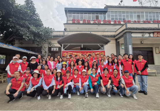 深学细悟学党史 服务群众办实事