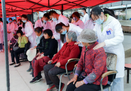 弘扬雷锋精神 争做时代新人——保山中医专开展学雷锋志愿服务活动