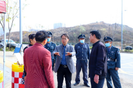 校领导检查指导新学期开学准备工作